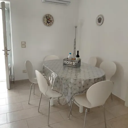 La Casa Dei Mestieri Διαμέρισμα Carovigno